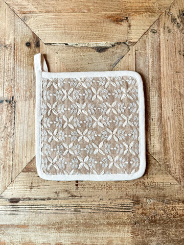 Patina Vie Embroidered Pot Holder