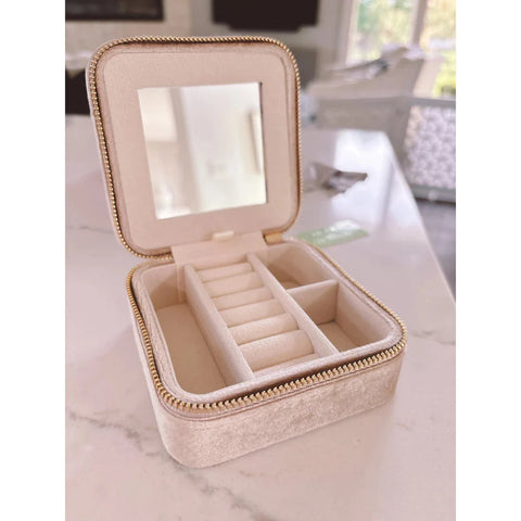 Velvet Vibes Square Jewelry Box