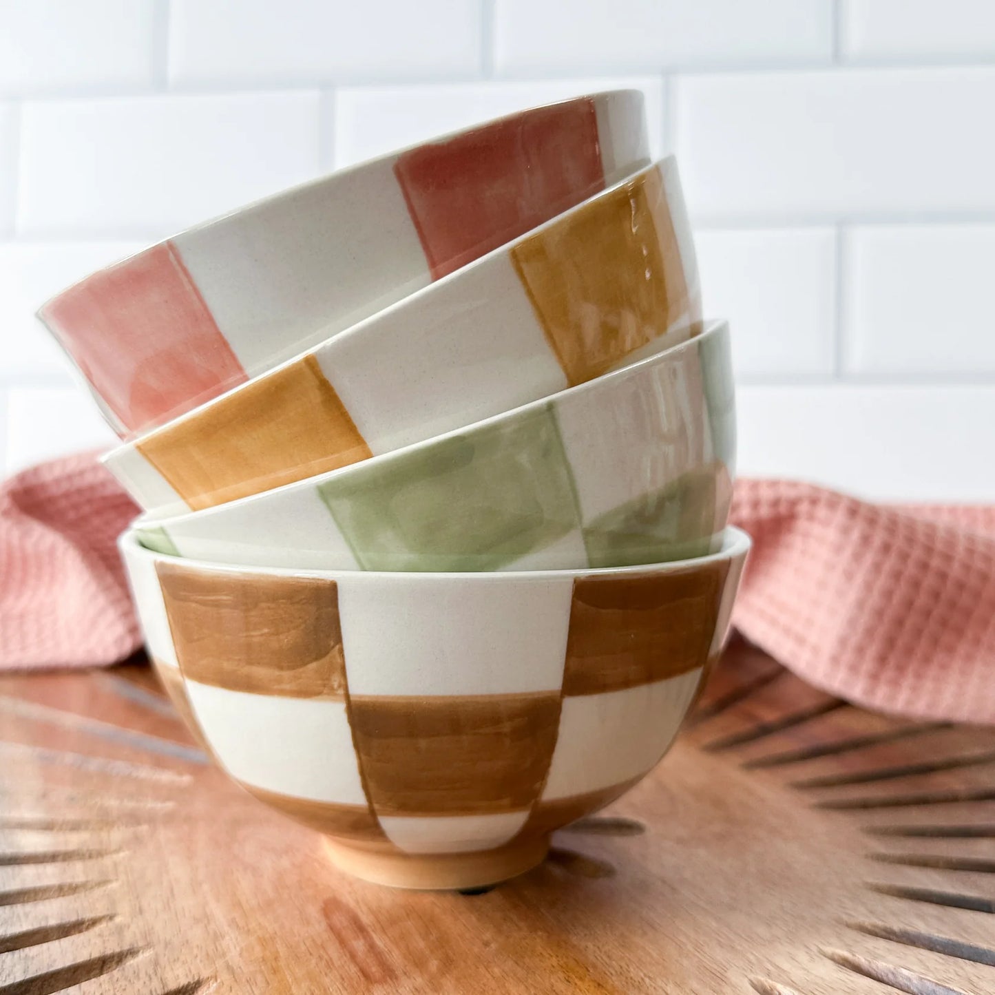 Hazel Mazel: Stoneware Bowl With Checked Pattern