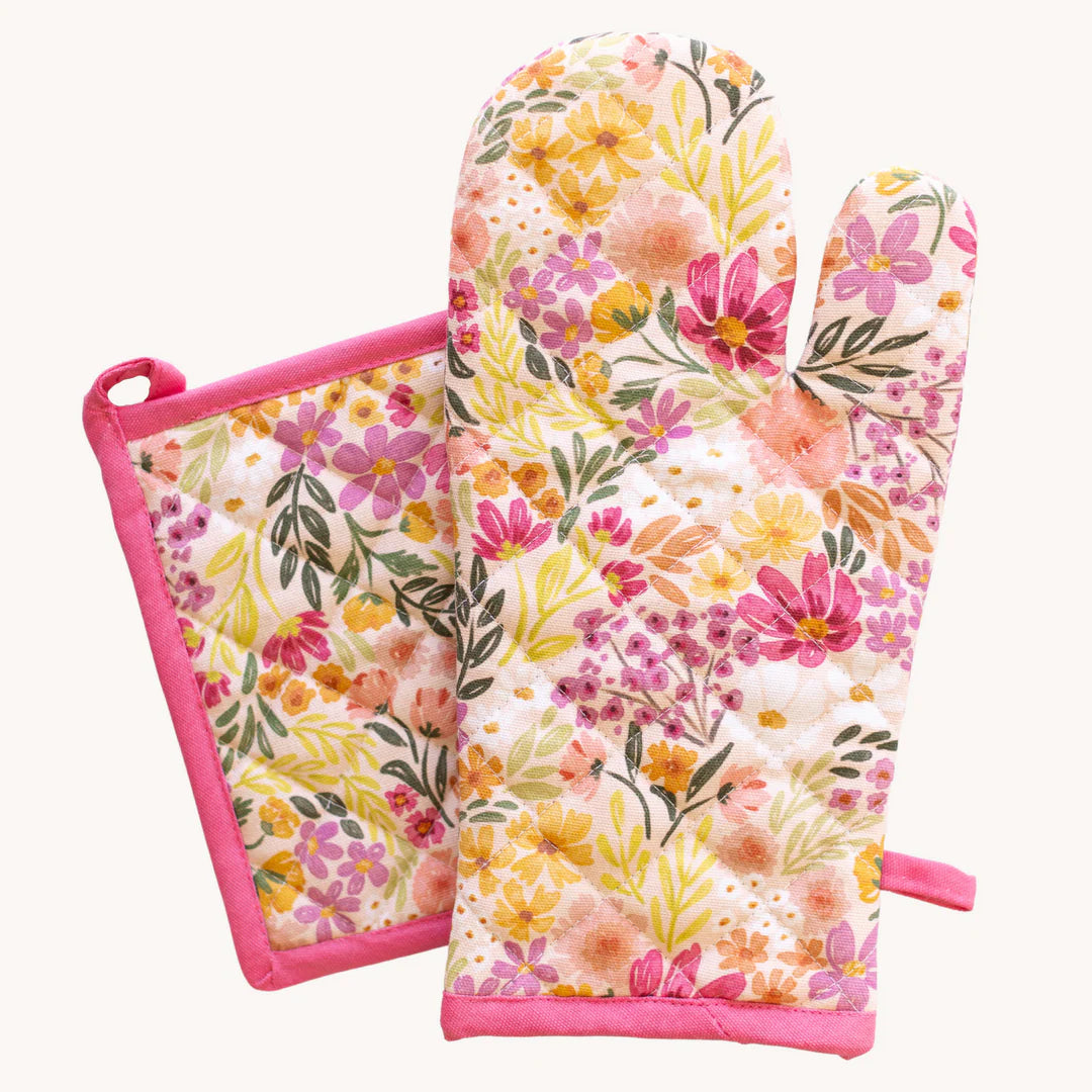 Elyse Breanne Oven Mitt & Potholder