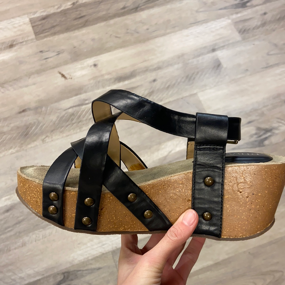 Floor Me Wedge