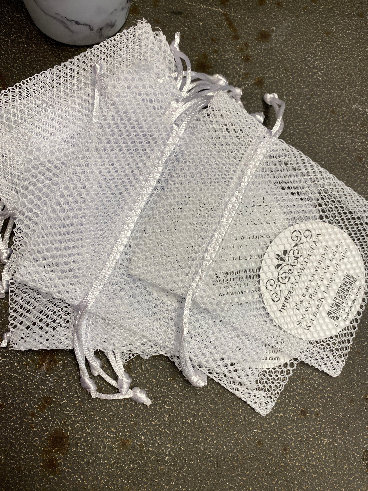 Hydra white sachet
